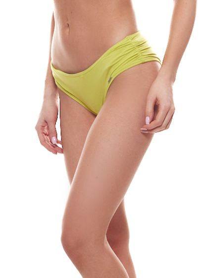 Rroba PlazhiBottom Bikini Banana MoonBanana MoonBottom Bikini Banana Moon vijnë me një model vërtet të veçant. Komode falë materialit me cilësi te lartë.