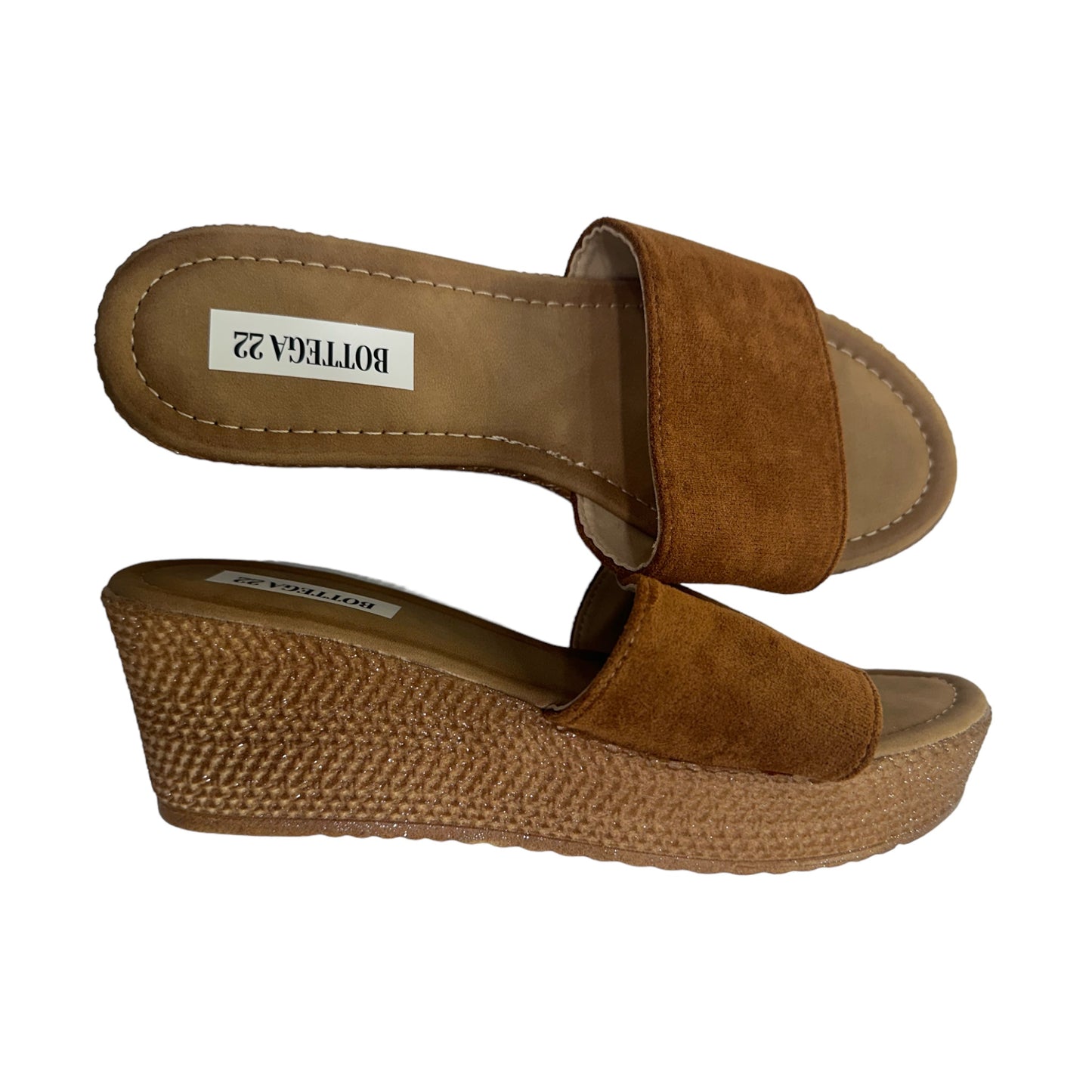 Shapka Bottega 22