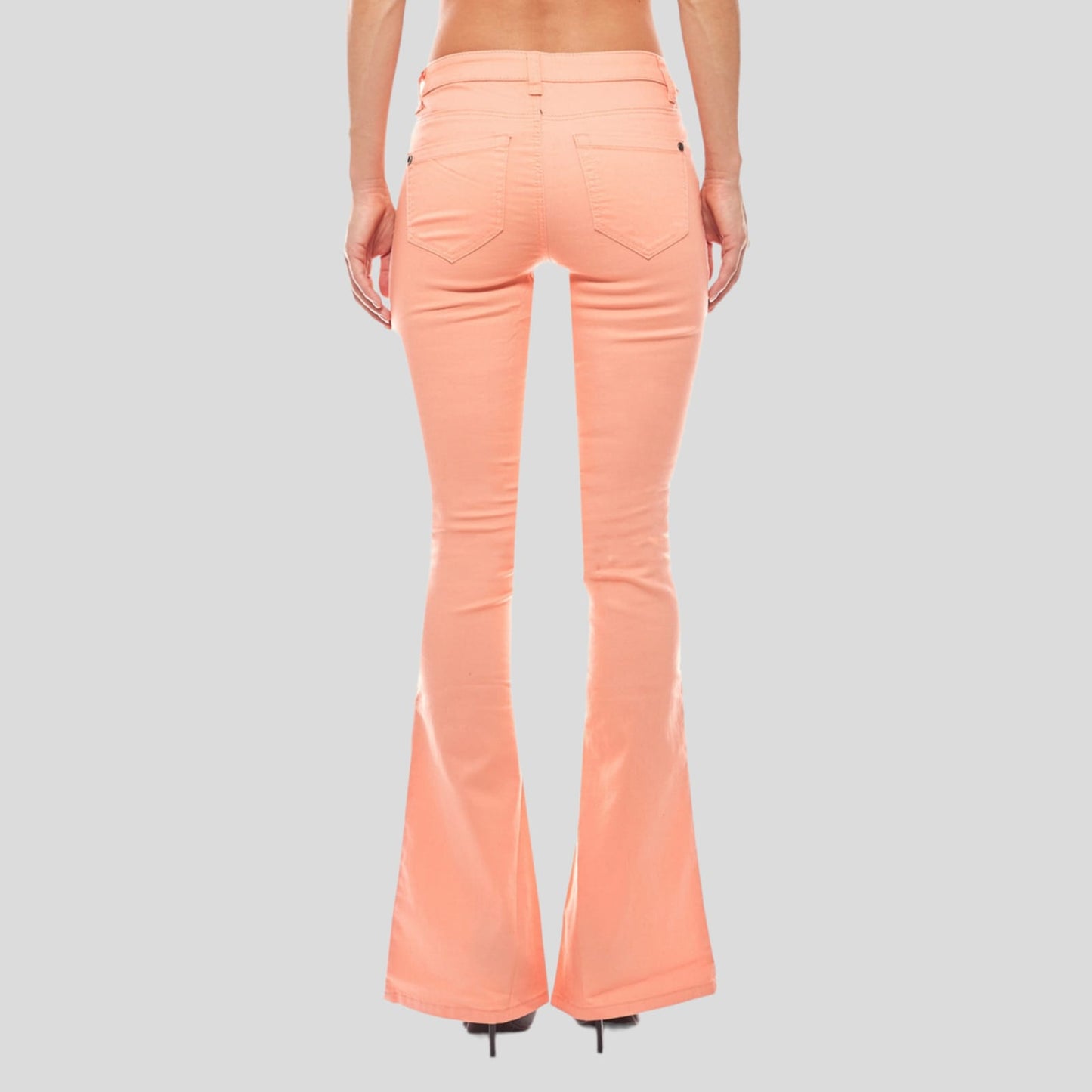 PantallonaJeans AJC #AJCJeans AJC vjen me një model vërtet të veçant. Komod falë materialit me cilësi te lartë.