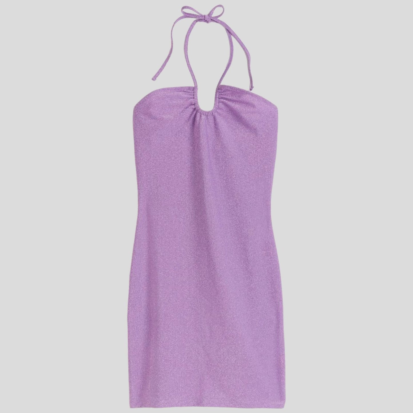 FustanFustan H&MH&MFustan H&M vjen me një model vërtet të veçant. I shkurtër dhe pas trupit duke treguar sa më bukur format trupore. Komod falë materialit me cilësi te lartë.