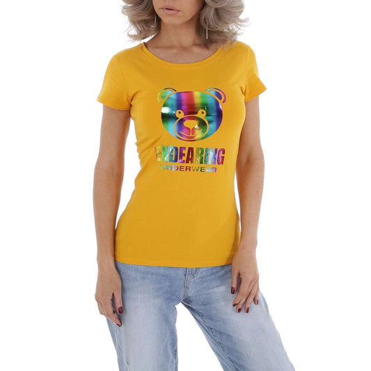 T-shirtT-Shirt Glo StoryGlo StoryT-Shirt Glo Story vjen me një model vërtet të veçant. Një ngjyrëshe (e verdhë) dhe me shkrim "Endearing" te stampuar. Komod falë materialit me cilësi te lartë.